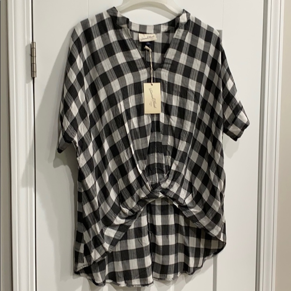 Short sleeve casual top
